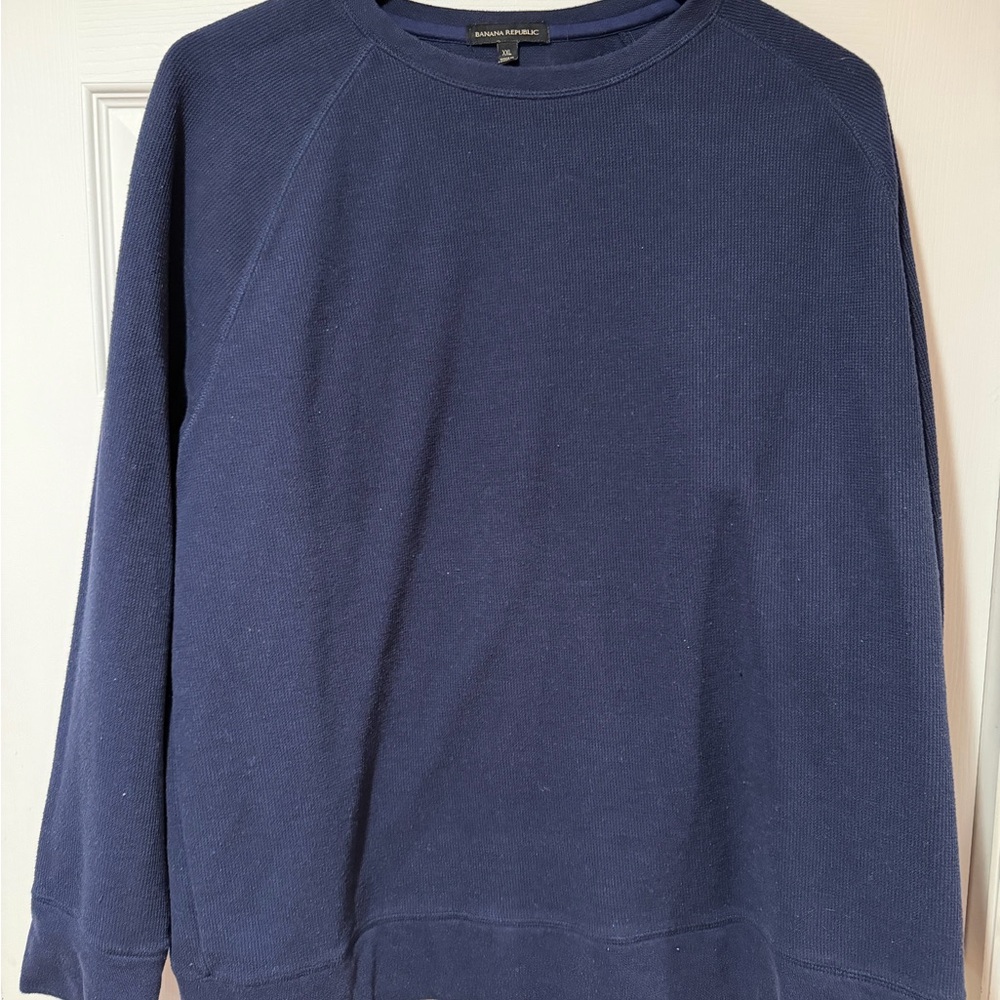 Banana Republic Men's Navy Crewneck Sweater